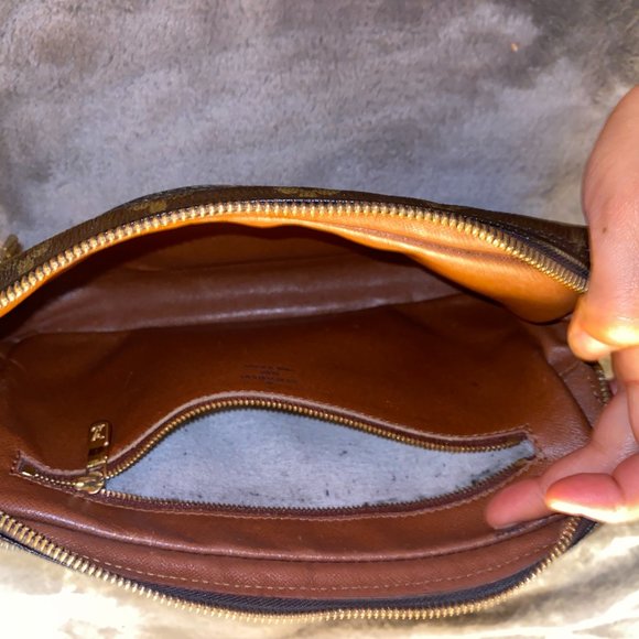 Authentic LOUIS VUITTON Monogram Marly Dragonne - Picture 13 of 15